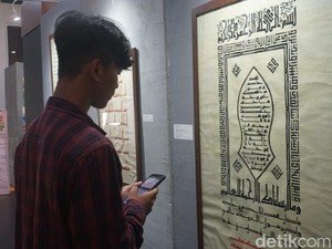 Pameran Kaligrafi Hari Santri di Jombang Sedot Ratusan Pengunjung