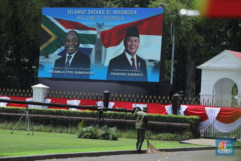 Presiden Prabowo Subianto menerima kunjungan kenegaraan Presiden Afrika Selatan (Afsel) Matamela Cyril Ramaphosa di Istana Merdeka, Jakarta, Rabu (22/10/2025). (CNBC Indonesia/Tri Susilo) Presiden Prabowo Subianto menerima kunjungan kenegaraan Presiden Afrika Selatan (Afsel) Matamela Cyril Ramaphosa di Istana Merdeka, Jakarta, Rabu (22/10/2025). (CNBC Indonesia/Tri Susilo)