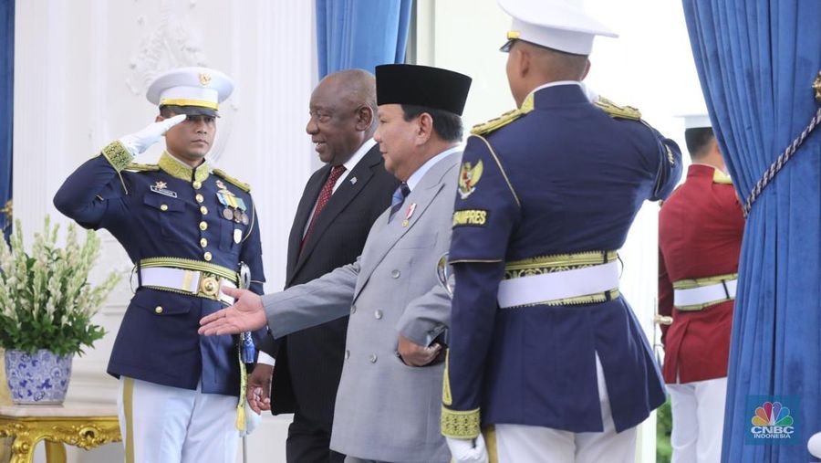 Presiden Prabowo Subianto menerima kunjungan kenegaraan Presiden Afrika Selatan (Afsel) Matamela Cyril Ramaphosa di Istana Merdeka, Jakarta, Rabu (22/10/2025). (CNBC Indonesia/Tri Susilo) Presiden Prabowo Subianto menerima kunjungan kenegaraan Presiden Afrika Selatan (Afsel) Matamela Cyril Ramaphosa di Istana Merdeka, Jakarta, Rabu (22/10/2025). (CNBC Indonesia/Tri Susilo)