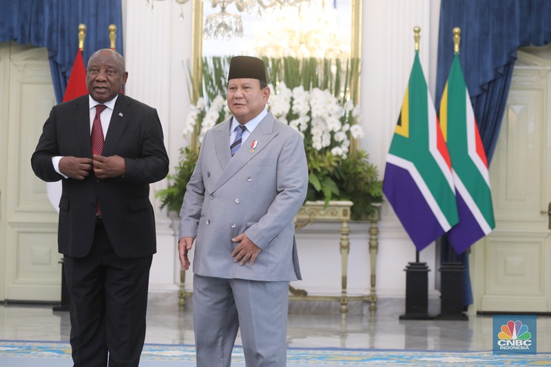Presiden Prabowo Subianto menerima kunjungan kenegaraan Presiden Afrika Selatan (Afsel) Matamela Cyril Ramaphosa di Istana Merdeka, Jakarta, Rabu (22/10/2025). (CNBC Indonesia/Tri Susilo) Presiden Prabowo Subianto menerima kunjungan kenegaraan Presiden Afrika Selatan (Afsel) Matamela Cyril Ramaphosa di Istana Merdeka, Jakarta, Rabu (22/10/2025). (CNBC Indonesia/Tri Susilo)