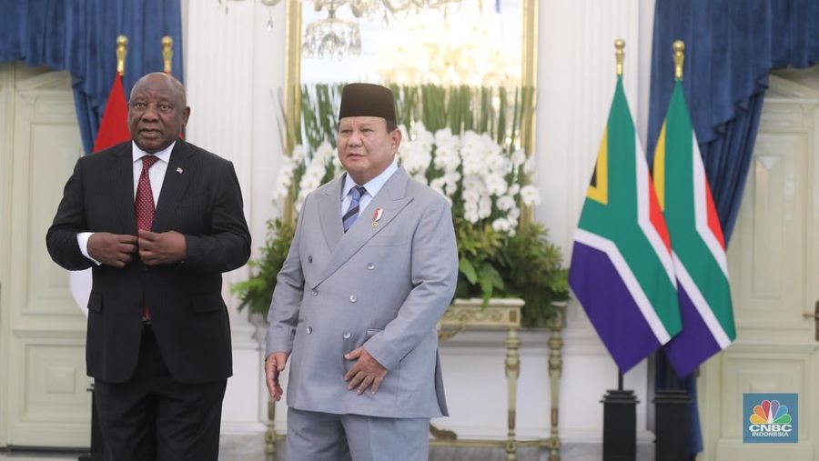 Presiden Prabowo Subianto menerima kunjungan kenegaraan Presiden Afrika Selatan (Afsel) Matamela Cyril Ramaphosa di Istana Merdeka, Jakarta, Rabu (22/10/2025). (CNBC Indonesia/Tri Susilo) Presiden Prabowo Subianto menerima kunjungan kenegaraan Presiden Afrika Selatan (Afsel) Matamela Cyril Ramaphosa di Istana Merdeka, Jakarta, Rabu (22/10/2025). (CNBC Indonesia/Tri Susilo)