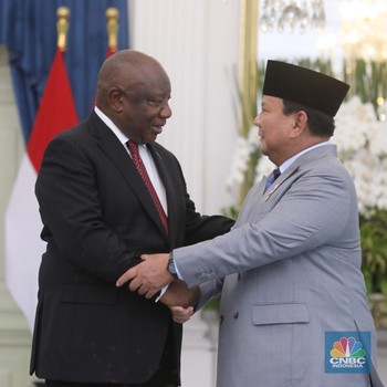 Momen Hangat Prabowo Menerima Kunjungan Presiden Afsel Ramaphosa