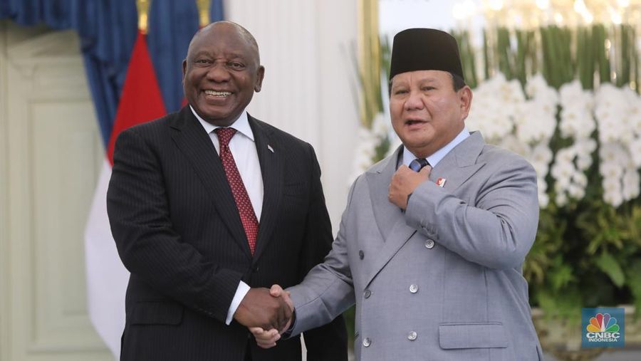 Presiden Prabowo Subianto menerima kunjungan kenegaraan Presiden Afrika Selatan (Afsel) Matamela Cyril Ramaphosa di Istana Merdeka, Jakarta, Rabu (22/10/2025). (CNBC Indonesia/Tri Susilo)