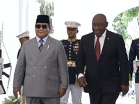 Tiba di Istana, Prabowo Sambut Presiden Afrika Selatan