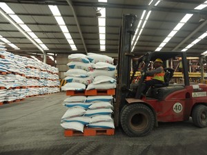 Begini Alur Petani Beli Pupuk Subsidi di Kios