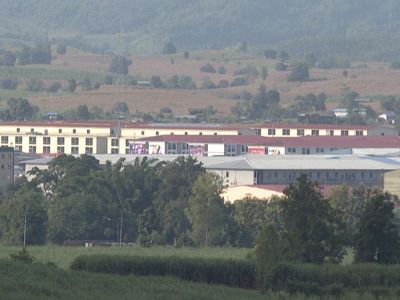 Tentara Gerebek Pusat Penipuan Online, Gedung & Bangunan Diledakkan