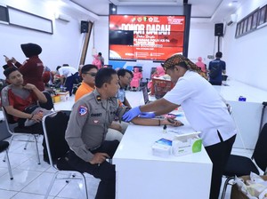 Polres Bojonegoro Rayakan HUT Humas Polri dengan Donor Darah