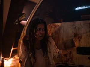 Video: POV Nonton Film Zombie Lokal Abadi Nan Jaya
