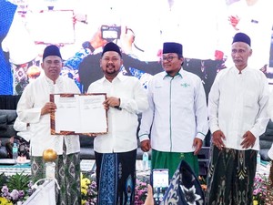 Pemkab Gresik dan PCNU Lindungi Hak Anak Pekerja Migran di Malaysia