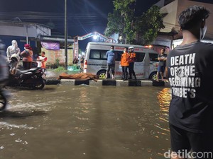 Pemotor Asal Gayamsari Meninggal Usai Terjatuh di Jalan Wolter Monginsidi
