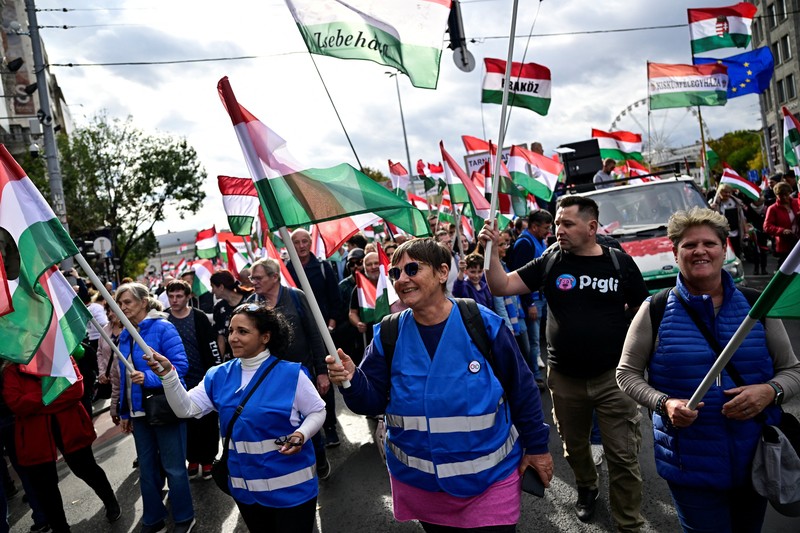 Peringatan 69 tahun Pemberontakan Hongaria 1956 di Budapest, Hungaria, Kamis (23/10/2025). (REUTERS/Marton Monus) Peringatan 69 tahun Pemberontakan Hongaria 1956 di Budapest, Hungaria, Kamis (23/10/2025). (REUTERS/Marton Monus)