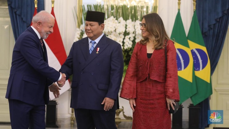 Presiden Prabowo Subianto menerima Presiden Brasil Lula Inacio Lula da Silva di Istana Merdeka, Jakarta, Kamis (23/10/2025). (CNBC Indonesia/Tri Susilo)