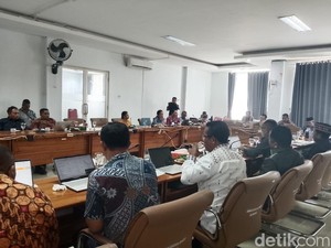 Sebut Penakut, Anggota DPRD Manggarai Barat Minta Kepala Bapenda Mundur