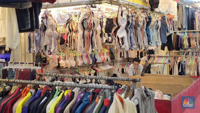 Purbaya Mau 'Hajar' Thrifting, Begini Caranya