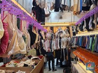 Duh! Pedagang Baju Bekas Pasar Senen Ogah Jualan Produk Tekstil Lokal