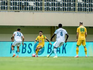 Link Live Streaming Persebaya Vs PSBS Biak Sore Ini