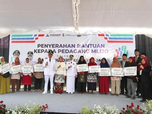 206 Pedagang Rengkek di Bojonegoro Dapat Bantuan Modal Pemkab