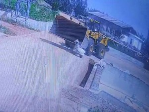 Pekerja Pabrik di Lampung Tengah Tewas Terlindas Alat Berat