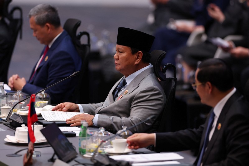 ASEAN-SUMMIT/ Perdana Menteri Malaysia Anwar Ibrahim berpose bersama Perdana Menteri Timor-Leste Kay Rala Xanana Gusmao, Presiden Timor-Leste Jose Ramos-Horta, Perdana Menteri Vietnam Pham Minh Chinh, Presiden Dewan Eropa Antonio Costa, Presiden Brasil Luiz Inacio Lula da Silva, Presiden Filipina Ferdinand