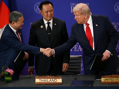 Tetangga RI Memanas Lagi, Trump Sampai Turun Gunung!