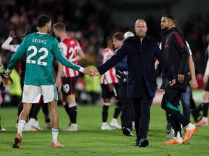 Kesalnya Arne Slot Usai Liverpool Kalah Berturut-turut
