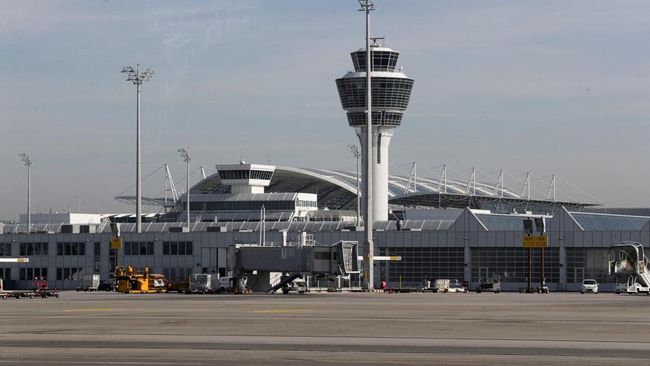 Negara NATO Diserang Balon Misterius, Bandara dan Perbatasan Tutup