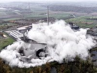 Hancur Lebur, Detik-Detik Jerman Musnahkan Pembangkit Listrik Nuklir