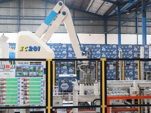 Pakar UGM Jelaskan Asal-Usul Sumber Air Pegunungan pada Produk AQUA
