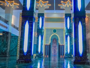 Melihat Masjid di Nagan Raya Dibangun Menggunakan Batu Giok