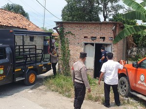 Warga Cikarang Geger Temukan Mayat Pria di Dalam Rumah Kondisi Busuk