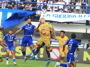 Link Live Streaming Persebaya Surabaya Vs Persib Bandung Malam Ini