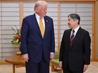 Detik-Detik 'Raja' Trump Bertemu dengan Kaisar Jepang, Bahas Apa?
