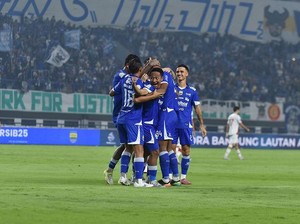 Pemain Persib Bersitegang dengan Oknum Suporter di Bandara