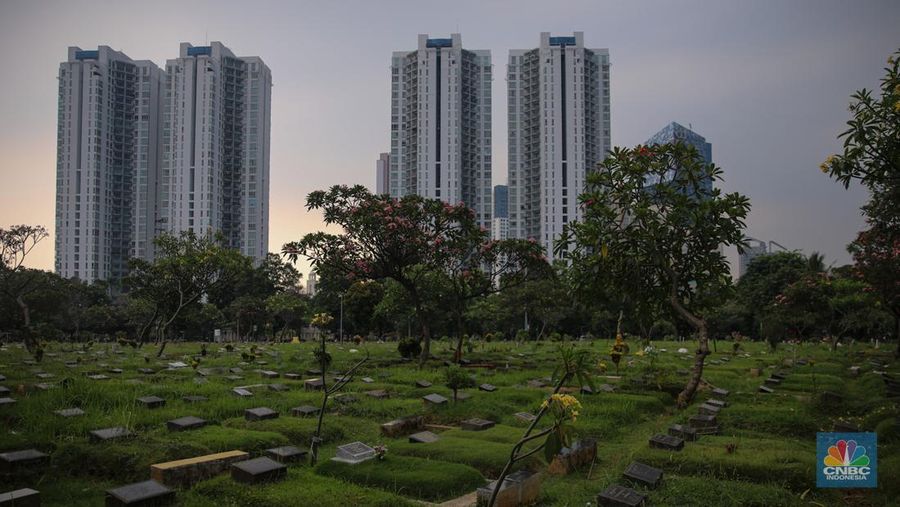 Suasana Tempat Pemakaman Umum (TPU) Menteng Pulo di Jakarta, Senin (27/10/2025). Suasana Tempat Pemakaman Umum (TPU) Menteng Pulo di Jakarta, Senin (27/10/2025). (CNBC Indonesia/Faisal Rahman)