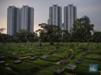 Pramono Blak-blakan 69 TPU di Jakarta Penuh: Terpaksa Makam Ditumpuk!