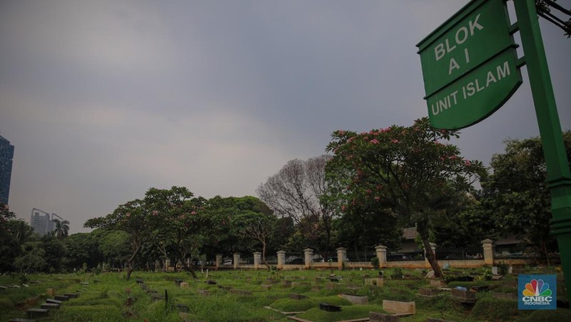Suasana Tempat Pemakaman Umum (TPU) Menteng Pulo di Jakarta, Senin (27/10/2025). Suasana Tempat Pemakaman Umum (TPU) Menteng Pulo di Jakarta, Senin (27/10/2025). (CNBC Indonesia/Faisal Rahman)