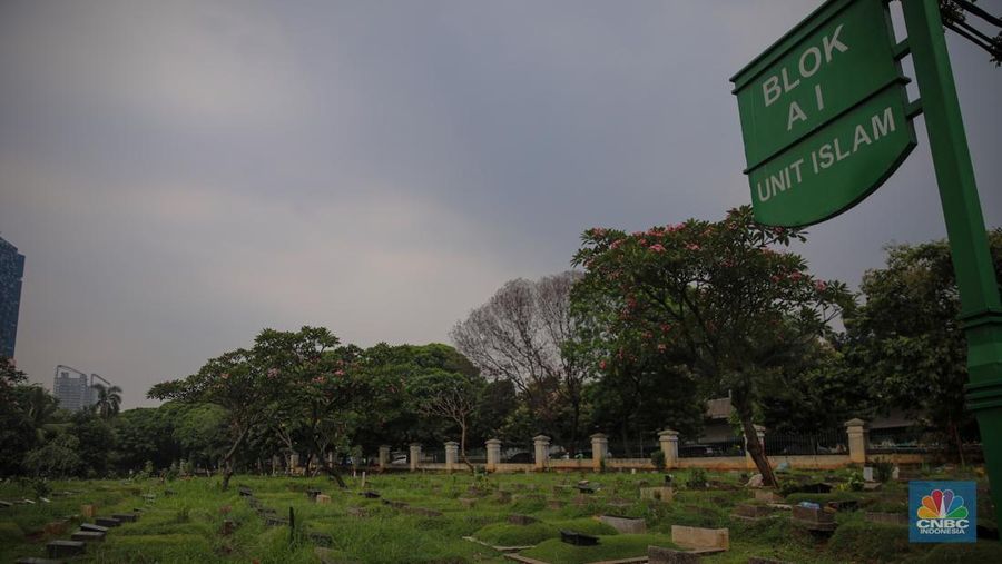 Suasana Tempat Pemakaman Umum (TPU) Menteng Pulo di Jakarta, Senin (27/10/2025). Suasana Tempat Pemakaman Umum (TPU) Menteng Pulo di Jakarta, Senin (27/10/2025). (CNBC Indonesia/Faisal Rahman)