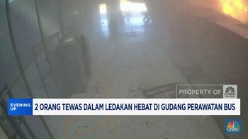 Video: 2 Orang Tewas Dalam Ledakan di Gudang Perawatan Bus