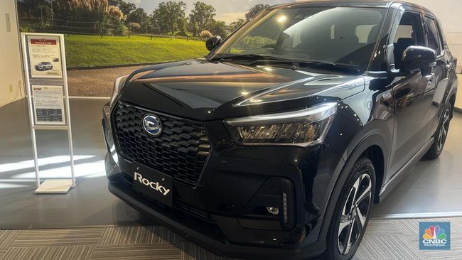 Daihatsu Bongkar Rahasia Keunggulan Rocky Hybrid Dibanding Lawan