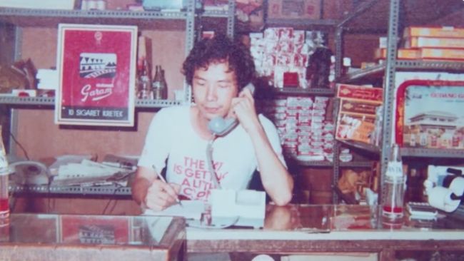 Dulu Bantu Ibu Jaga Warung, Orang Ini Sekarang Punya 23.000 Toko