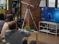 Netflix dan Disney Minggir, Pemain Lama Jadi Raja Baru di Televisi