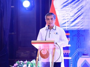 Menaker Ajak Serikat Pekerja BUMN Siap Hadapi Disrupsi AI & Green Industry