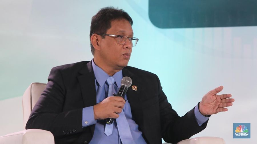 Menteri Keuangan RI, Purbaya Yudhi Sadewa saat menyampaikan paparan dalam acara Sarasehan 100 Ekonom di Menara Bank Mega, Jakarta, Selasa (28/10/2025). (CNBC Indonesia/Faisal Rahman)