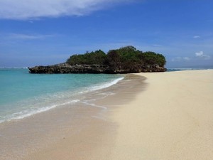 Duh, Turis Asing Jadi Korban Pencurian di Pantai Marosi Sumba Barat