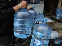 Air Minum Isi Ulang Harganya Murah Meriah, Sumber Airnya dari Sini