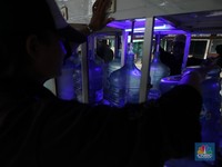 Konsumsi Air Minum Isi Ulang Aman & Sehat? Begini Faktanya di Lapangan