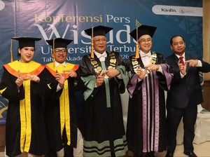 Belajar Fleksibel Terbukti Efektif, 2 Pejabat Publik Lulus Tepat Waktu