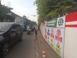 Ada Proyek Galian, Lalin di Halim Arah Kebon Nanas Jaktim Macet