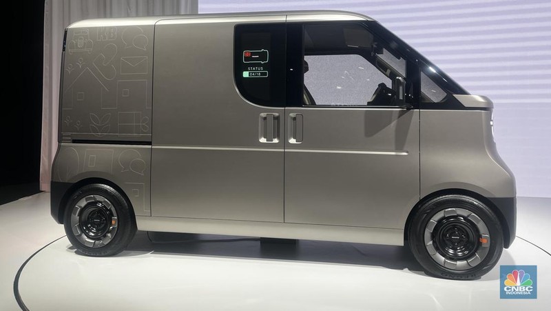 Daihatsu Motor Co., Ltd. di Jepang menghadirkan berbagai kendaraan di ajang Japan Mobility Show 2025 (JMS) yang berlangsung pada 29 Oktober–9 November 2025 di Tokyo Big Sight, Jepang. (CNBC Indonesia/Ferry Sandi)