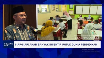 Video: Digitalisasi Sekolah, 288 Ribu Papan Tulis Interaktif Disebar